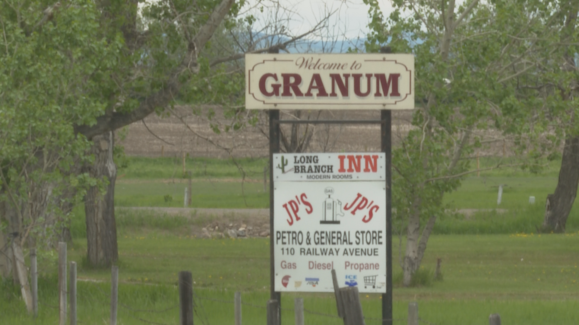 Granum rallies to support family business after robbery gone wrong - Lethbridge - Vimarsana News