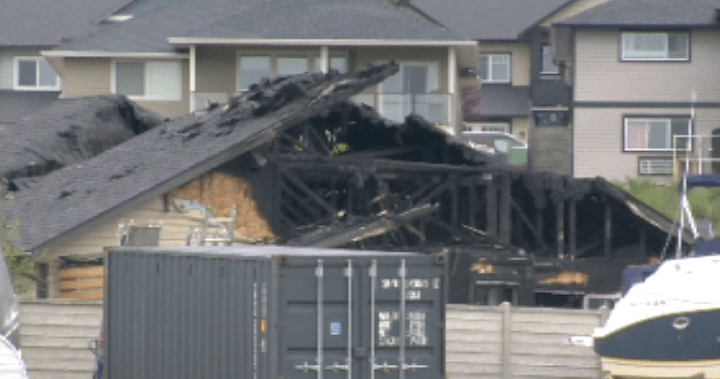 Пожарът в къщата предизвика ранен старт за пожарната в Келоуна