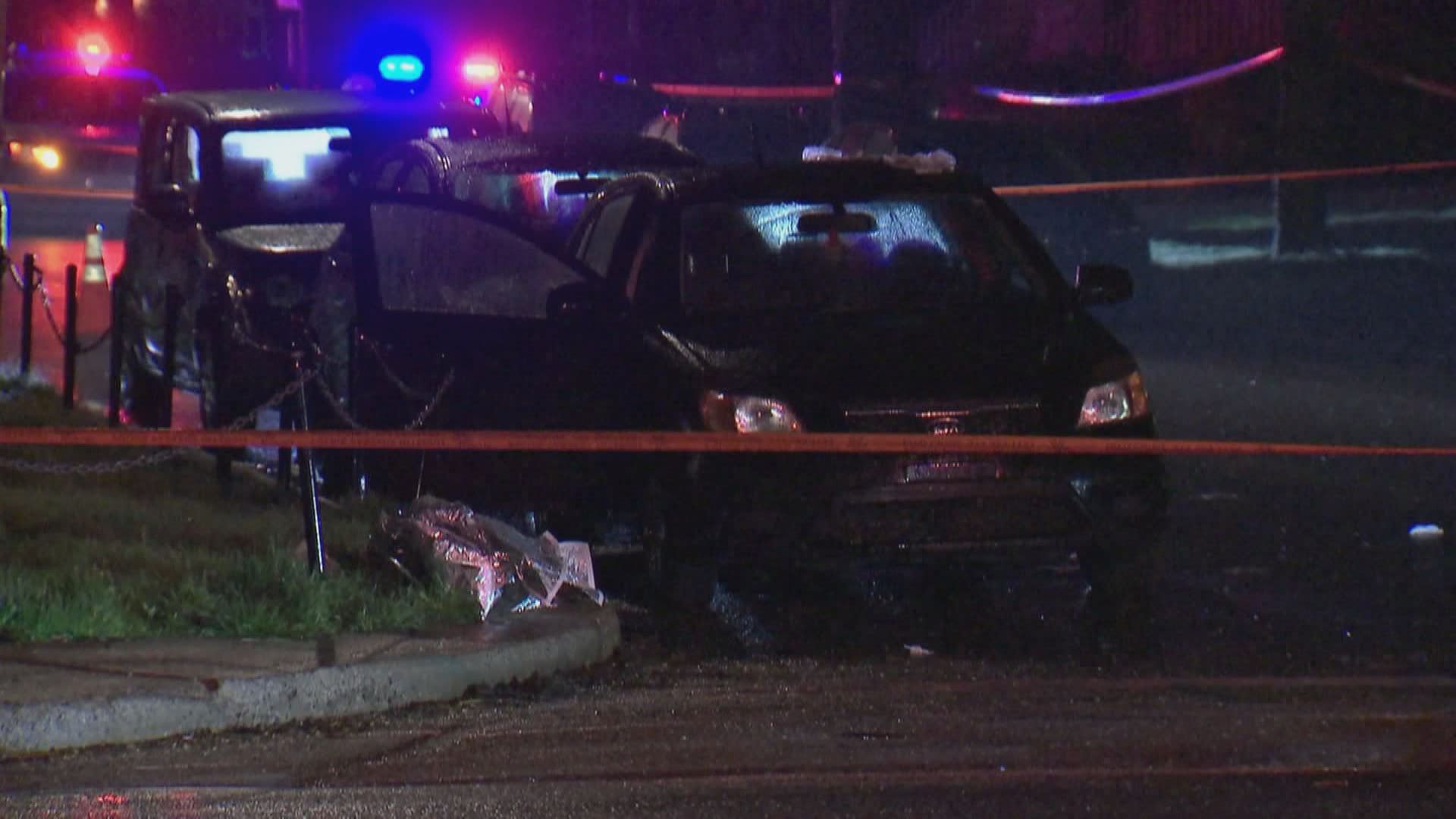 Двама мъже са в болница след като бяха застреляни в