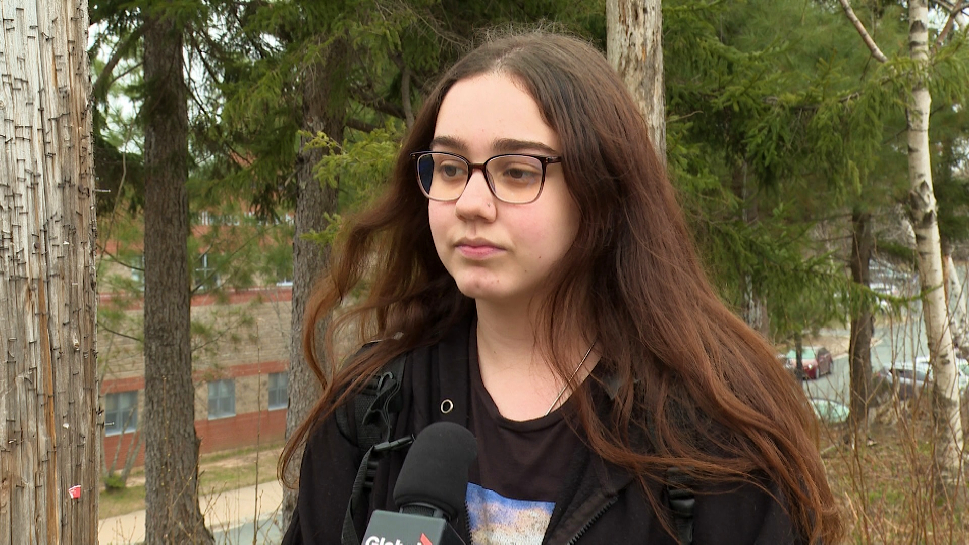 Учениците в Халифакс са все по-уморени след редица бомбени заплахи,