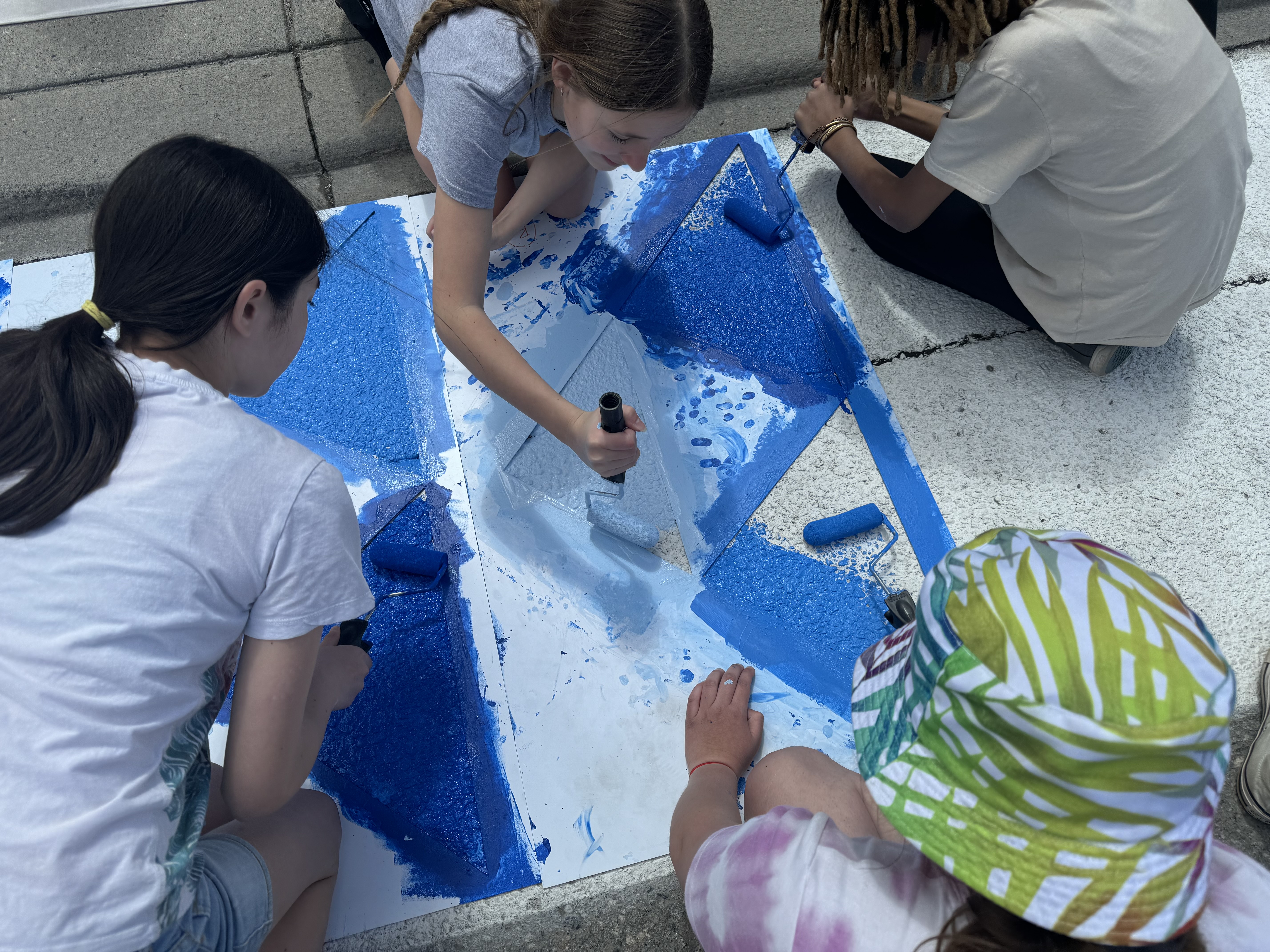 Учениците от средното училище на KVR рисуваха улица Jermyn в