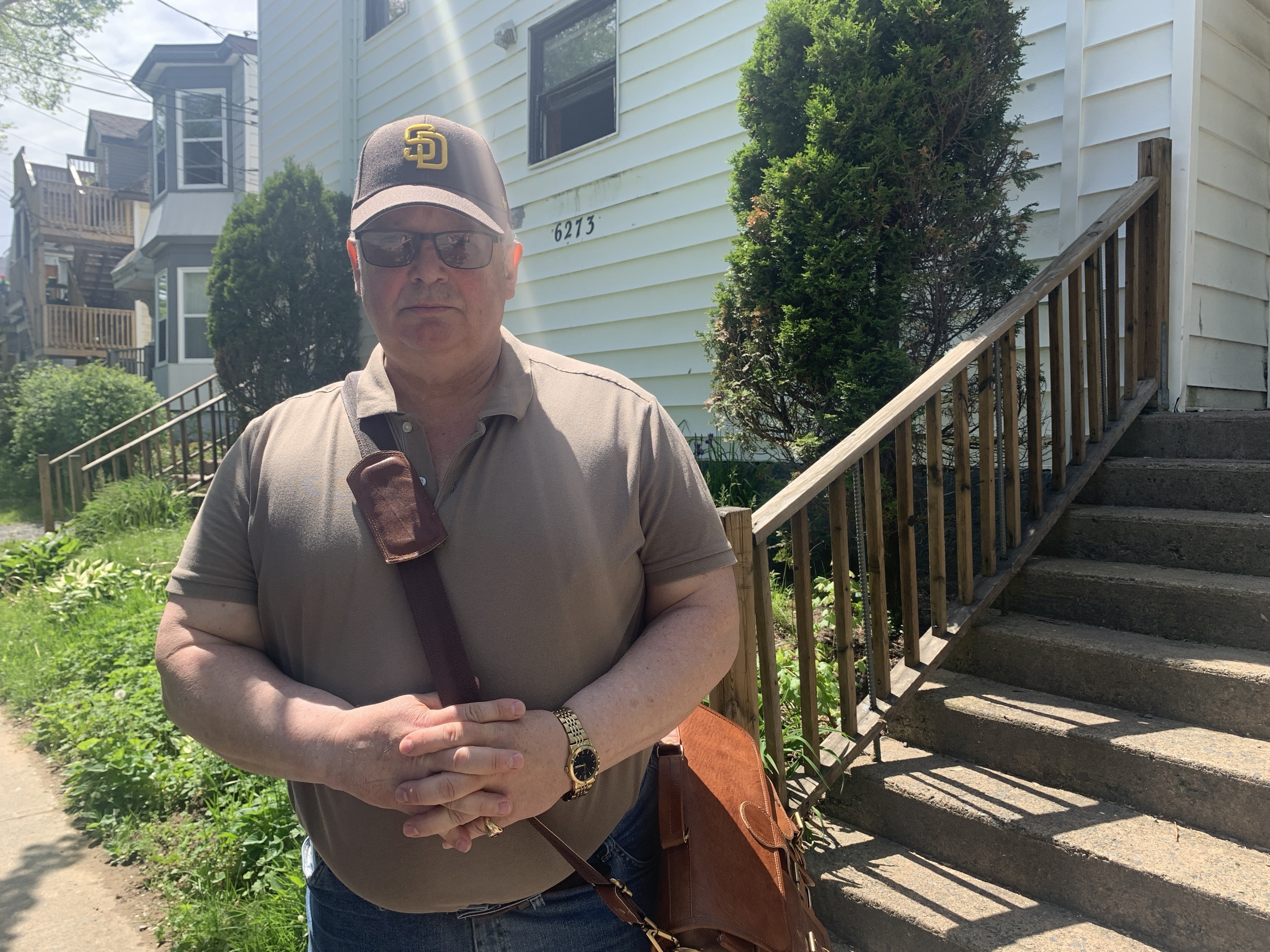 След 26 години живот в една и съща квартира в