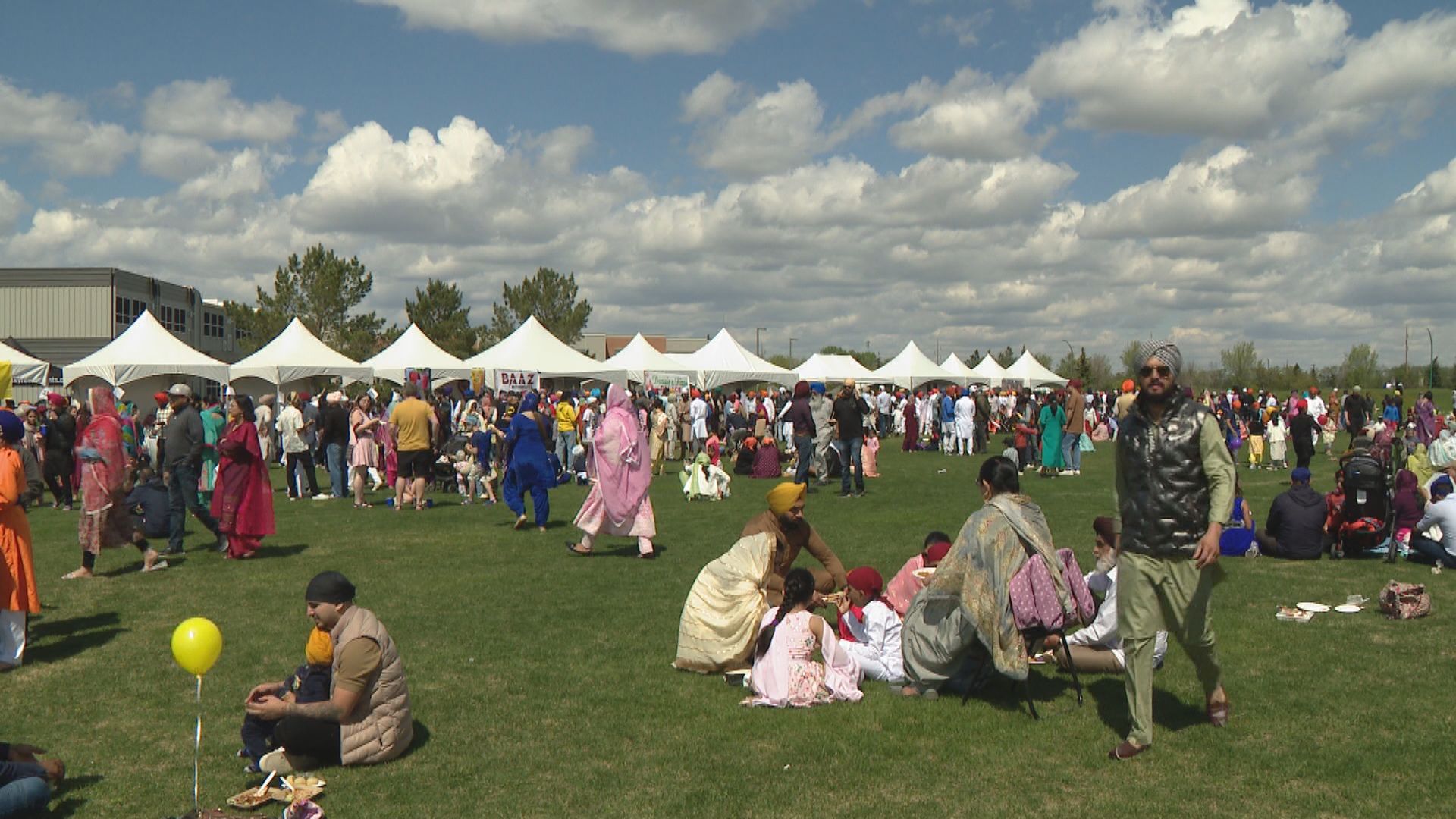Saskatoon Sikh community celebrates Vaisakhi with parade, harvest festival