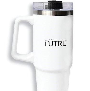 Промоционална чаша с марка NÜTRL, която беше изтеглена в Канада