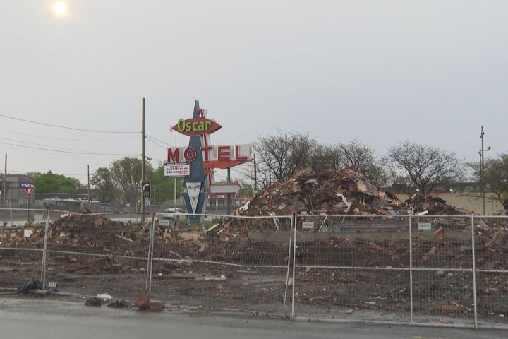 Former Oscar Motel property to be cleared of mountains of debris