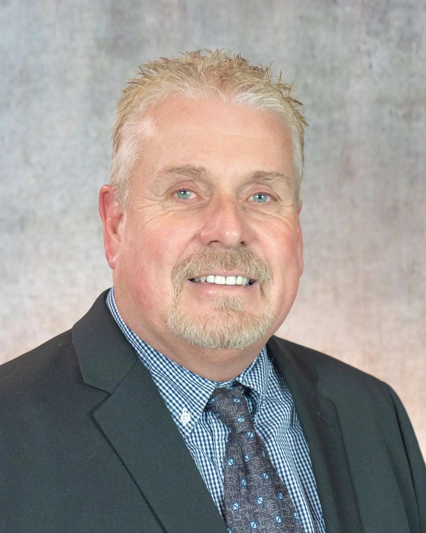 Ездата на Lambton Kent Middlesex остава синя тъй като гласоподавателите останаха с