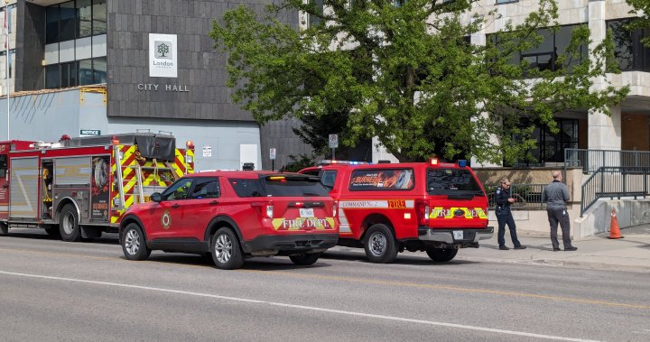 Лондон, Онтарио Кметството е евакуирано след открит дим в електрическото помещение