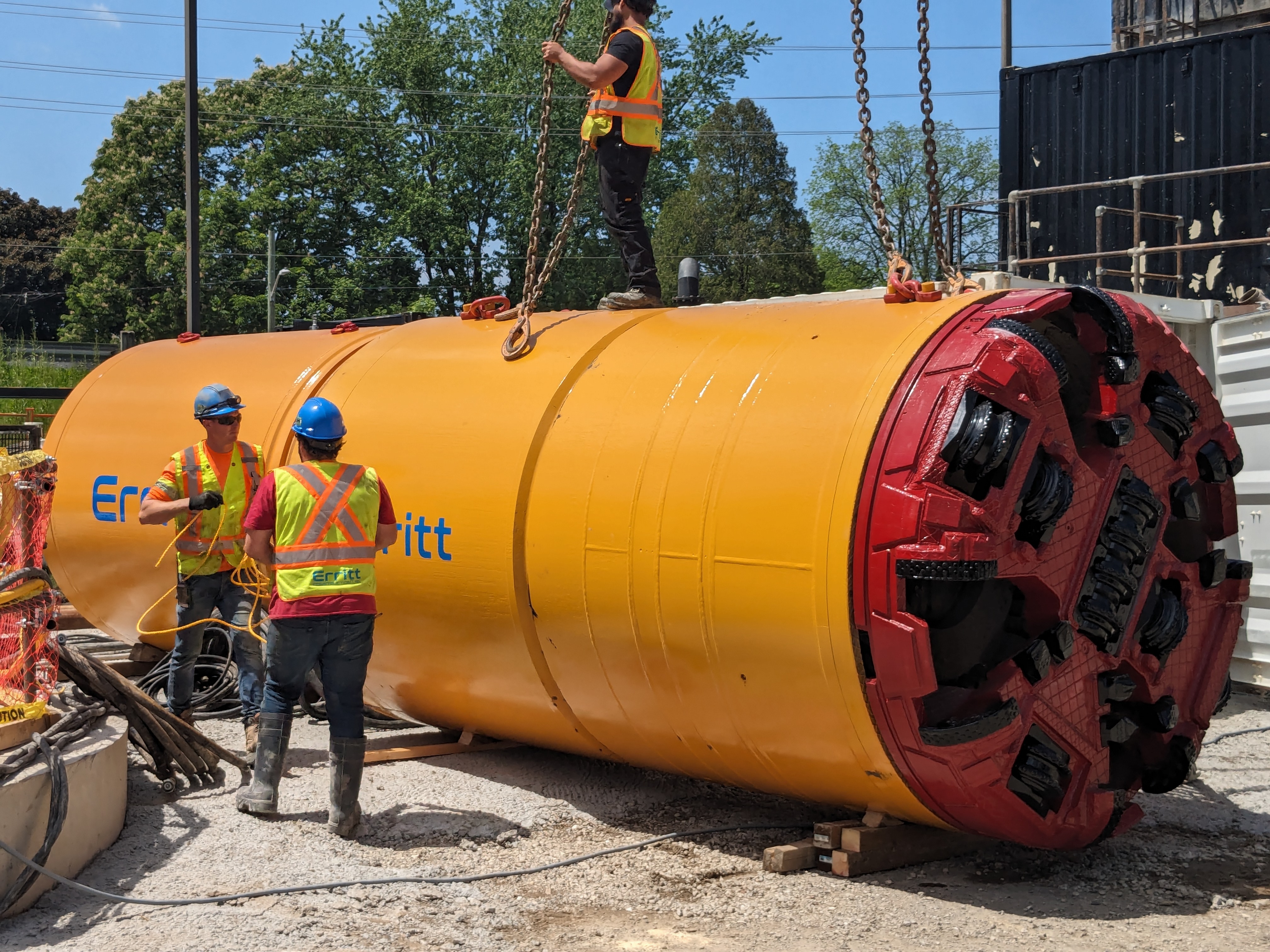 Повече от 80 000 паунда бормашина беше докарана в Лондон
