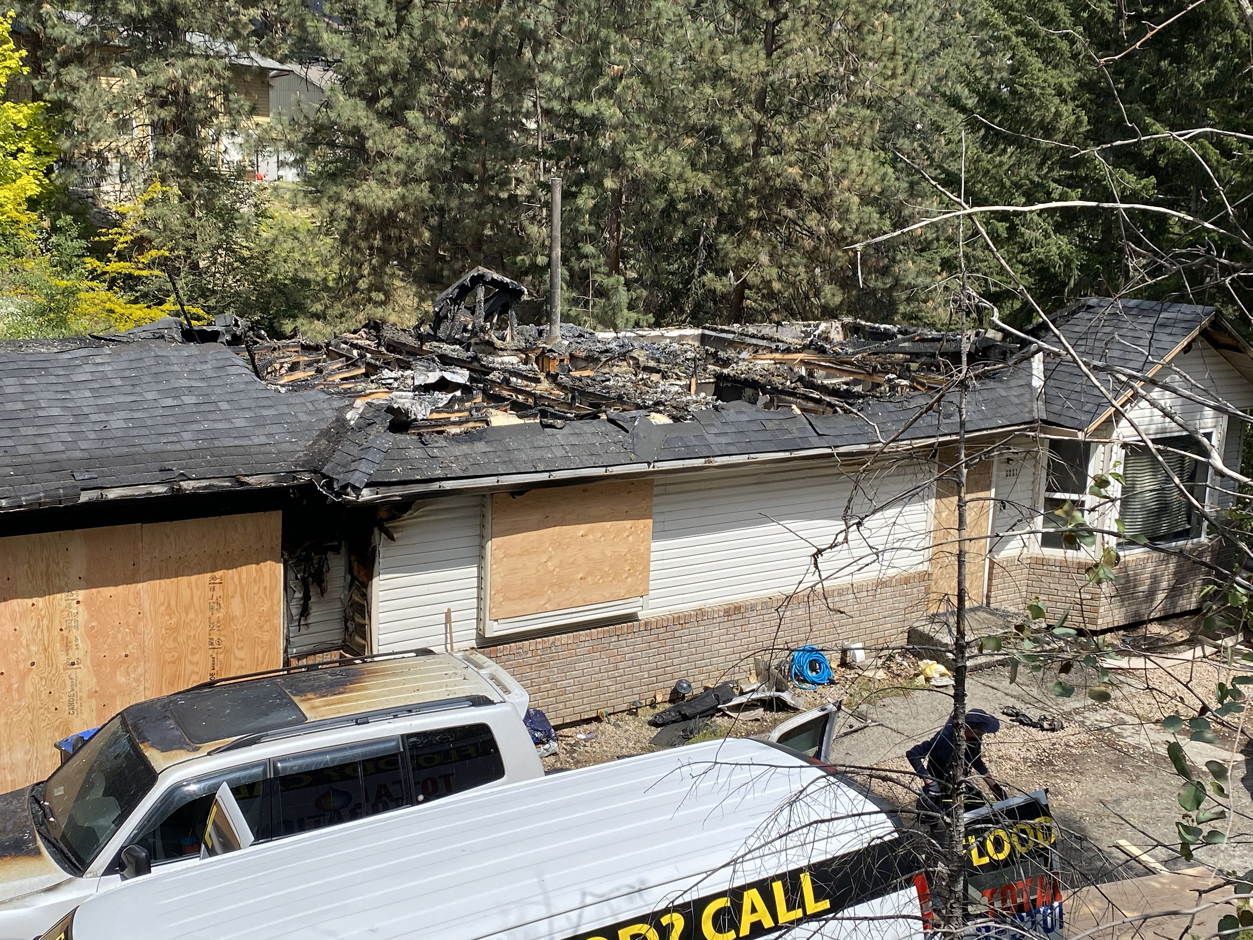 Fire destroys home in Peachland