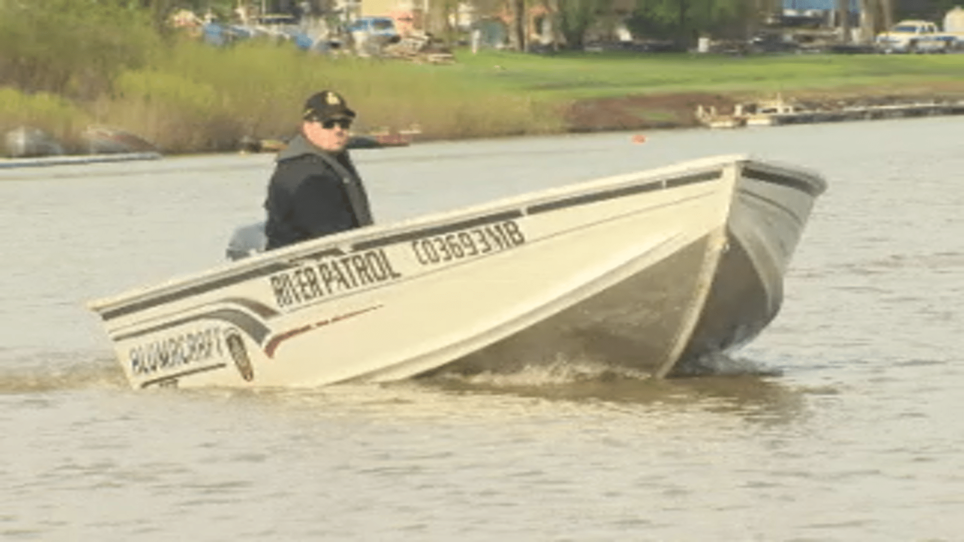 Caution urged by Winnipeg Police River Patrol during 'Safe Boating Awareness Week' - Winnipeg - Vimarsana News