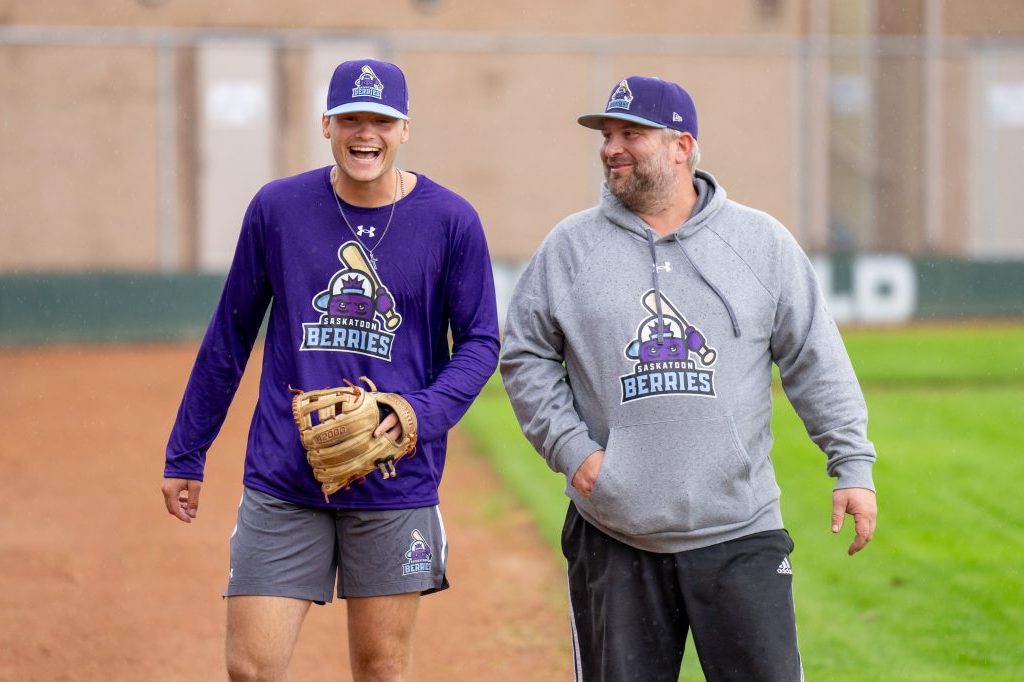 Бейзболът преведе Нолан Спаркс от Саскатун в цяла Северна Америка