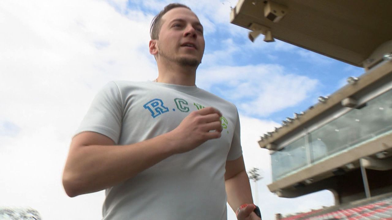 Това е голям уикенд за 1400 те доброволци на маратона в