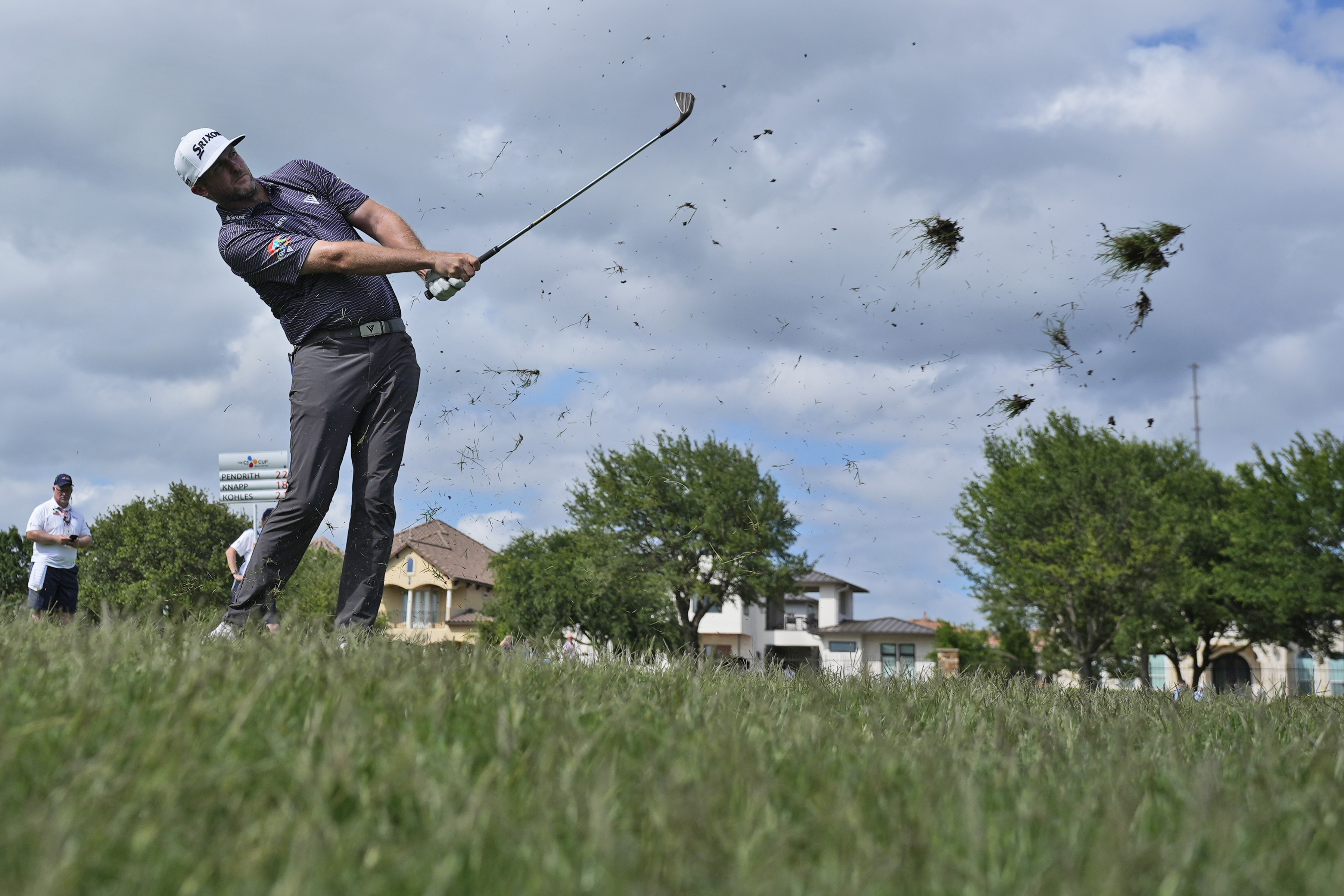 В продължение на почти седем десетилетия всички мъже професионални голфъри