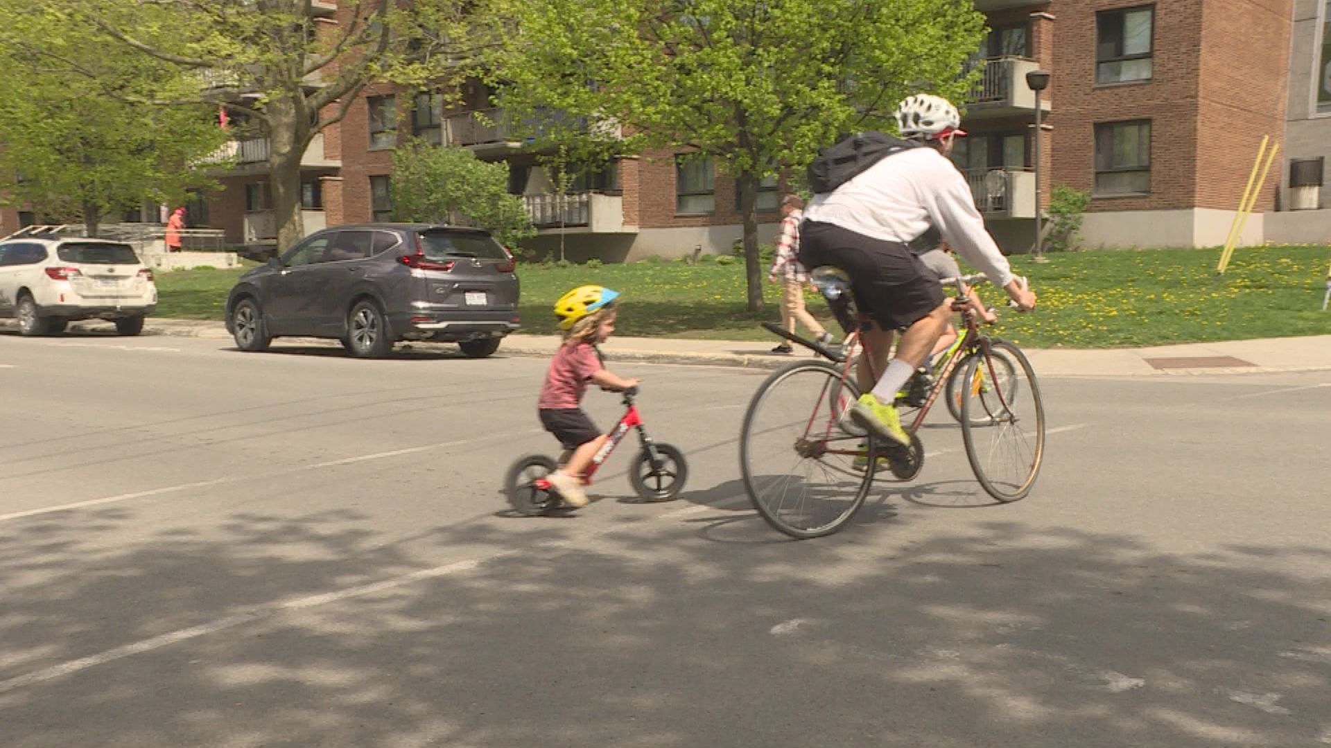 Bike path in residential Montreal borough continues to spark controversy