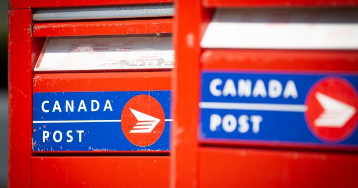 Защо експертите казват, че Canada Post скоро може да тръгне по „маршрута на Blockbuster“