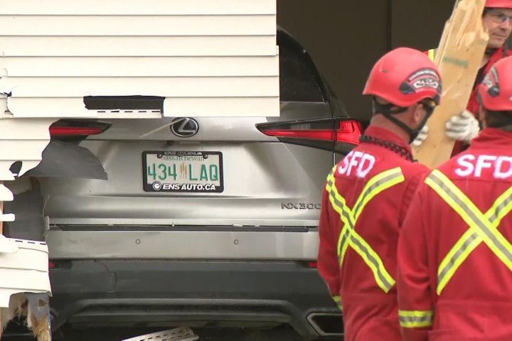 Grey SUV crashes into Saskatoon’s Wellington Manor apartments