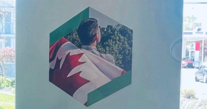 Desjardins предложи своите най-искрени извинения“, след като използва канадското знаме