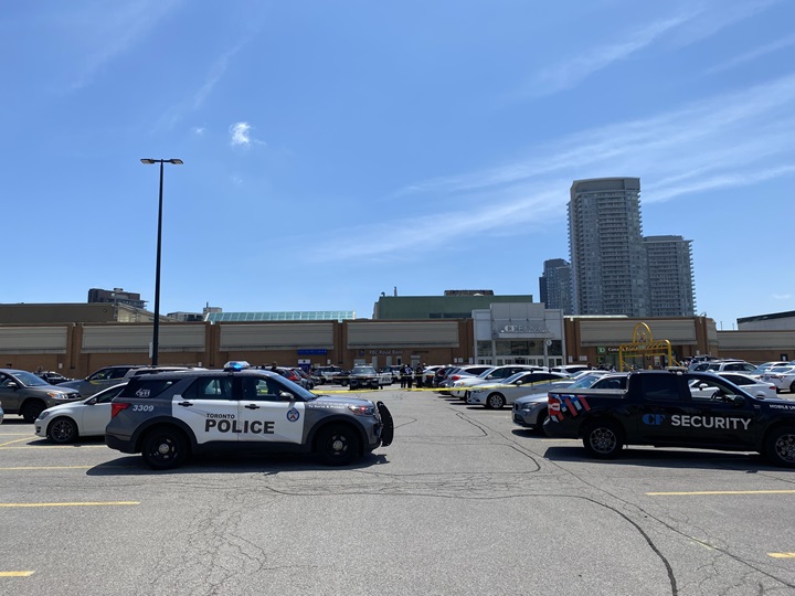 Woman seriously injured in stabbing at Fairview Mall: Toronto police