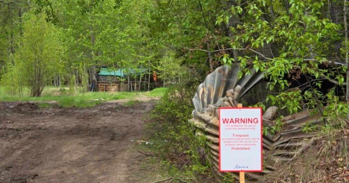 RCMP разруши лагера на Slave Lake поради опасения за безопасността