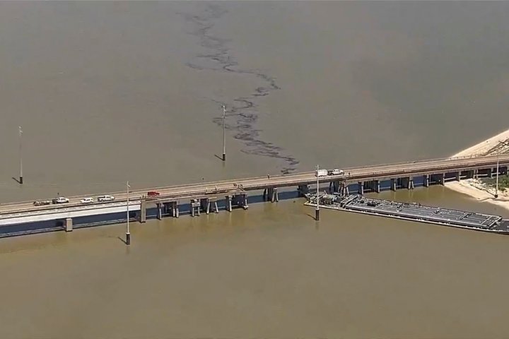 Barge spills oil in Texas after hitting bridge, causing partial collapse