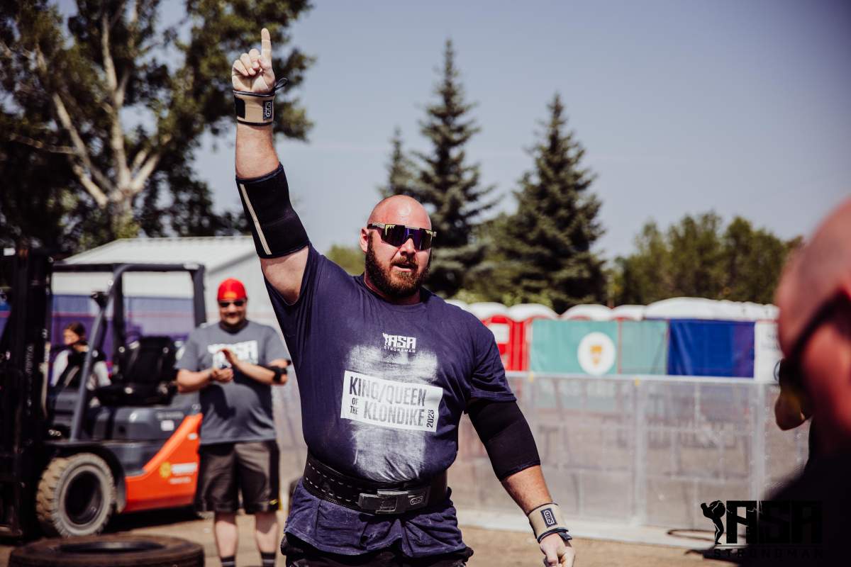 Edmonton police officer Tristian Hoath has set his sights on becoming the World's Strongest Man.