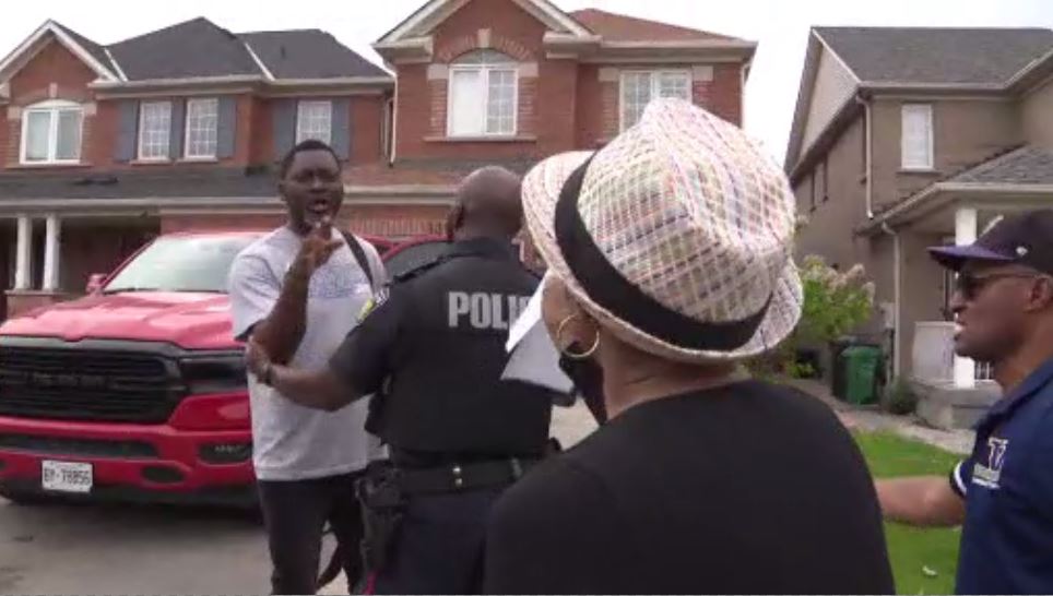 Брамптън Онтарио жена и съпругът й казват че са изкарали