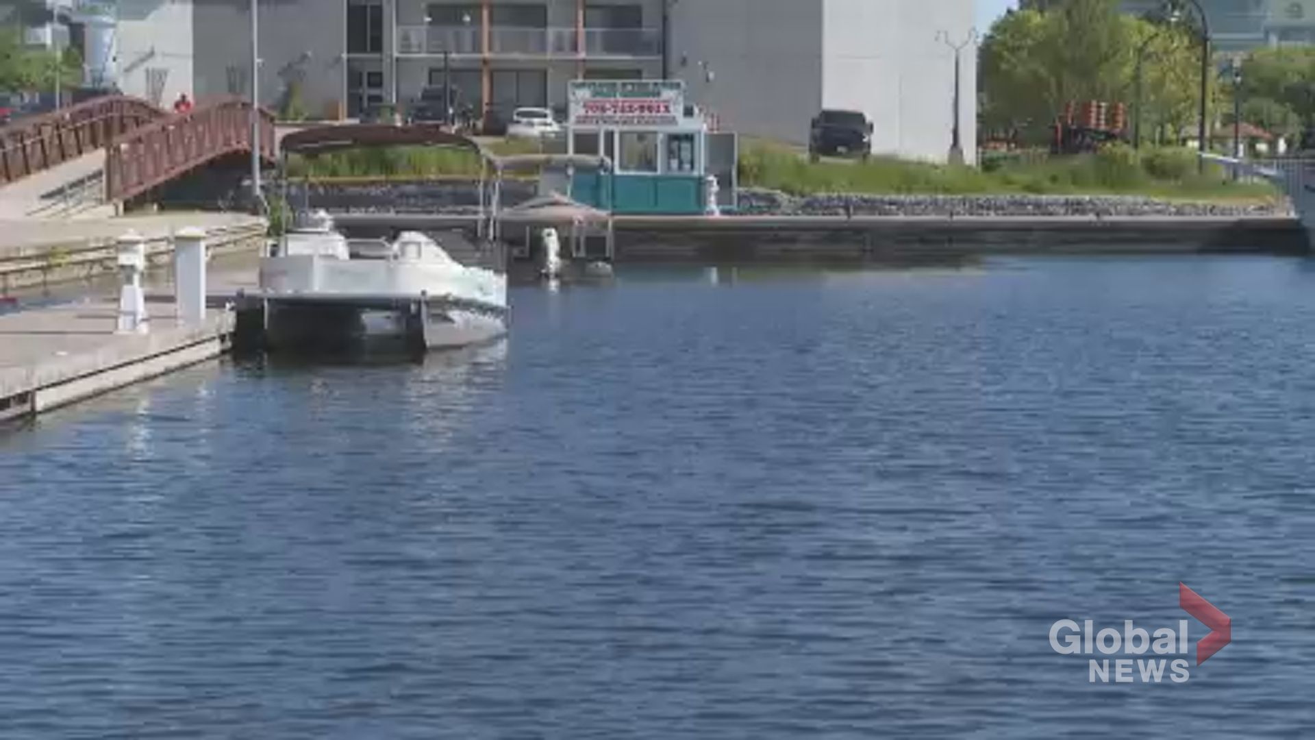 След някои обществени оплаквания градските власти разследват и казват че