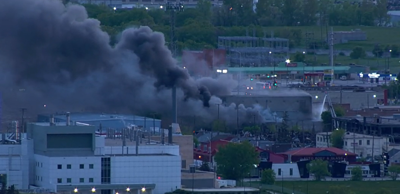 Logan Avenue warehouse burns early Monday, residents should expect smoke: WFPS - Winnipeg - Vimarsana News