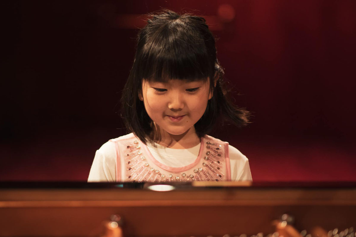 Само на девет години Мурасаки Мацутани от Ватерло Онтарио вече