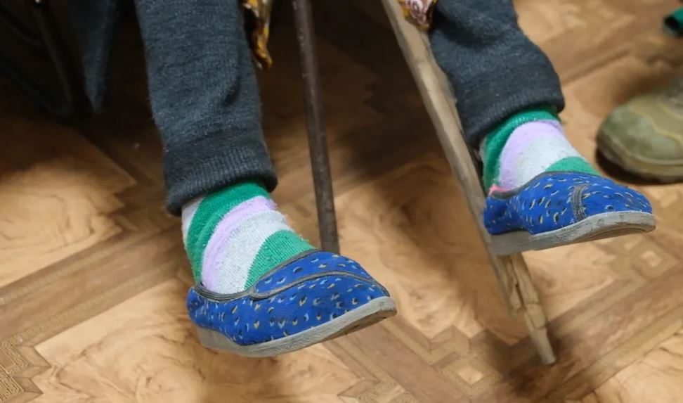 Lidia Lomikovska walked 10 kilometres in her slippers.