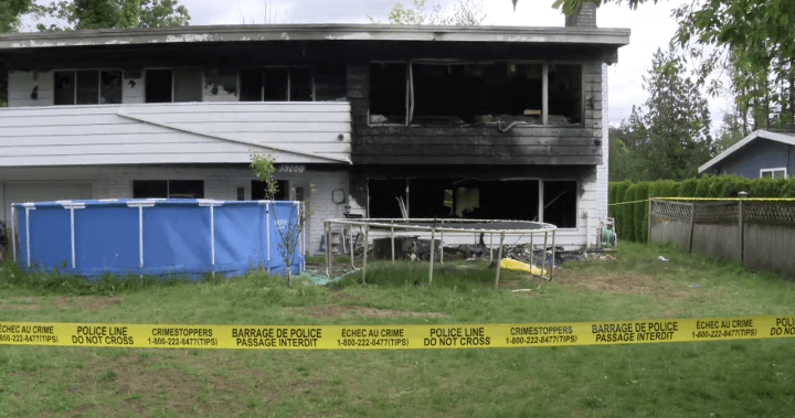 Пожар в къща в Съри Британска Колумбия в неделя причини