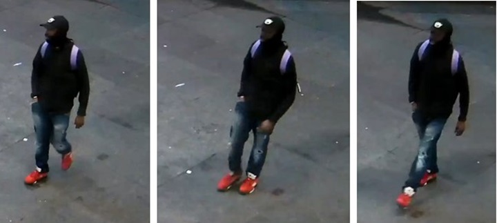 Полицията в Торонто съобщи че издирва мъж по обвинения в