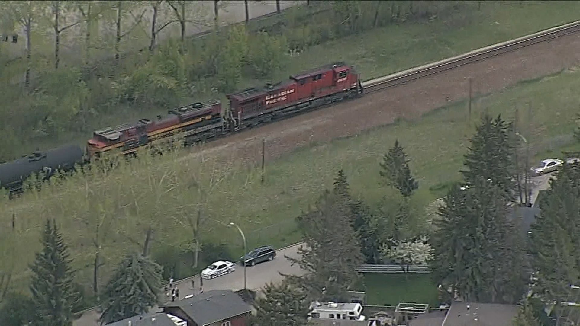 Teen in life-threatening condition after being hit by train in northwest Calgary - Calgary - Vimarsana News