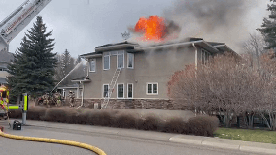 Southwest Calgary duplex fire forces people from their homes