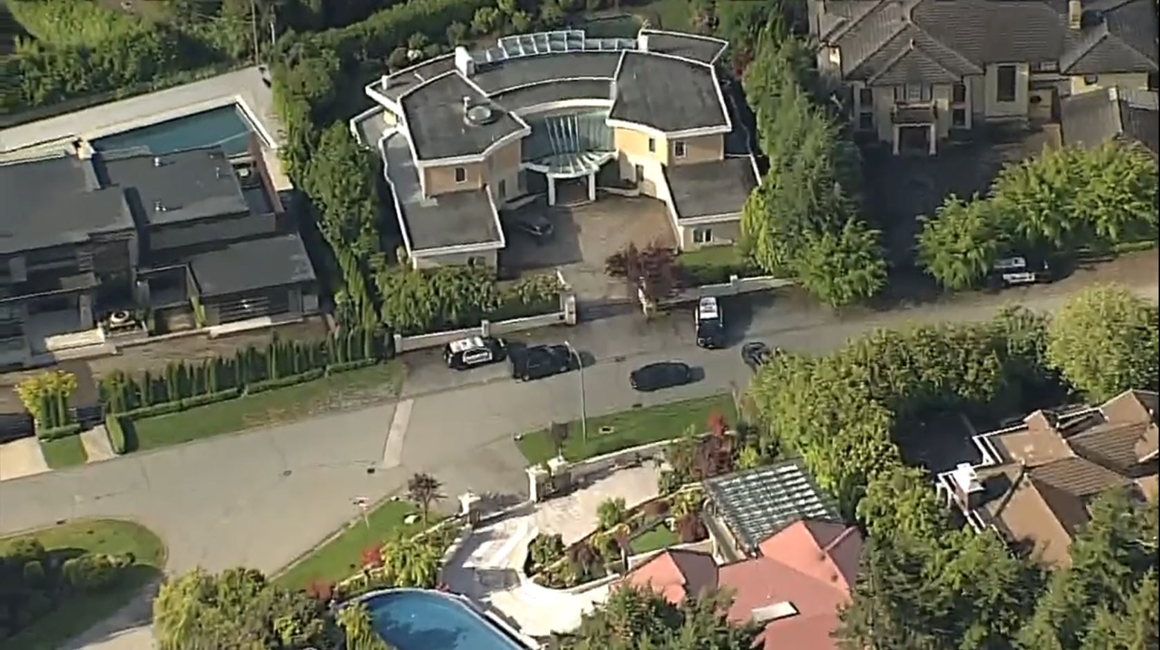 West Vancouver standoff ends with charges in suspected intimate partner assault