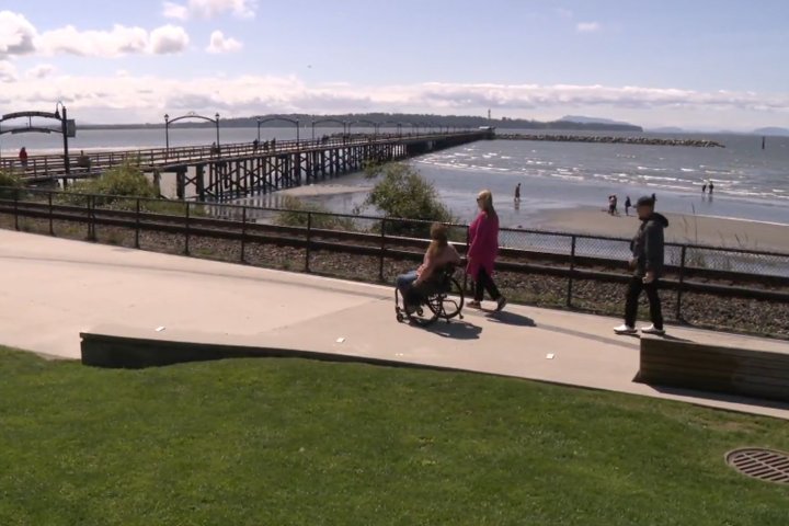 White Rock council delays accessibility mat for pier, opts to wait for grants