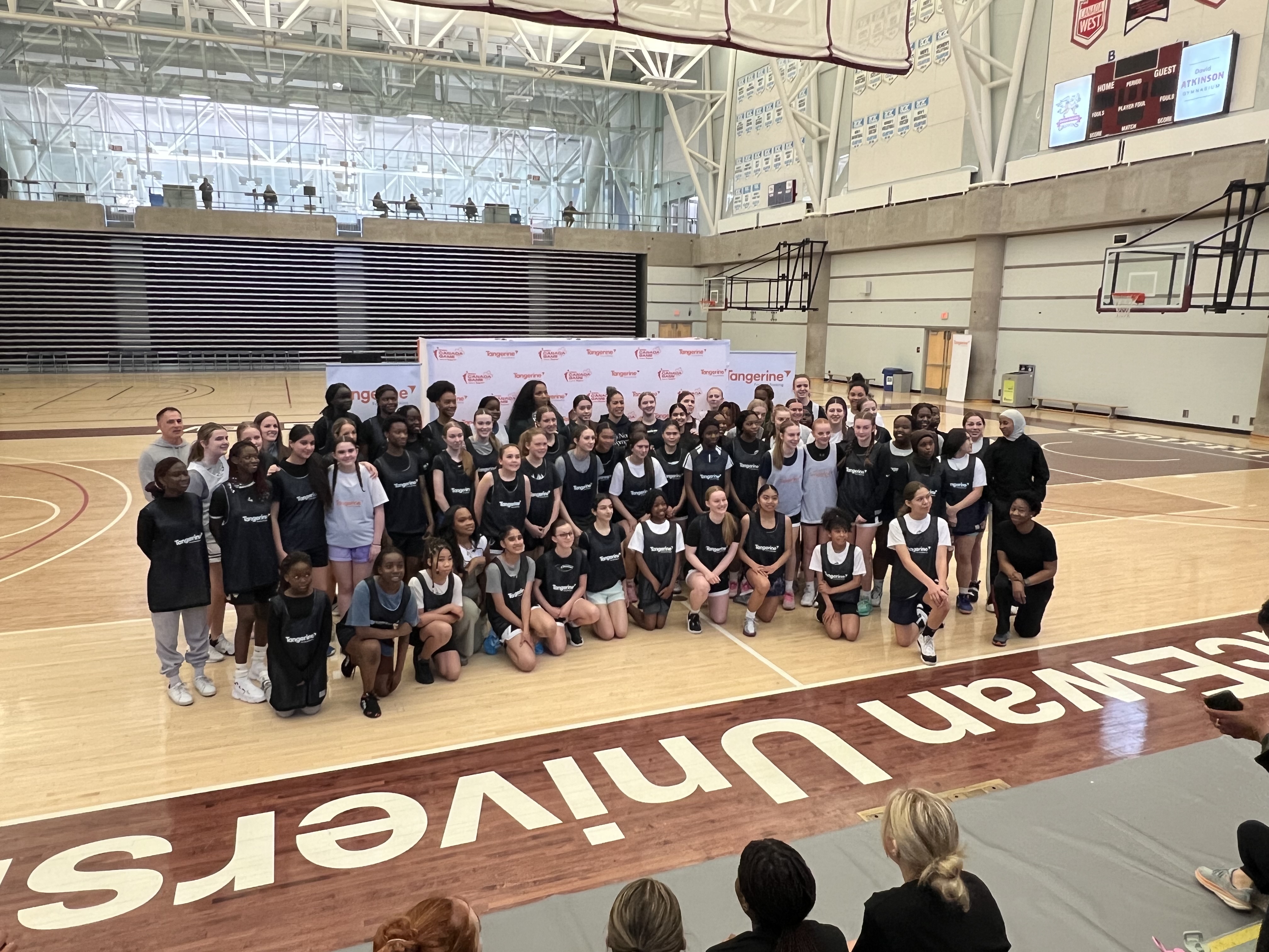 Феновете на Едмънтън с нетърпение очакват съботния исторически мач в