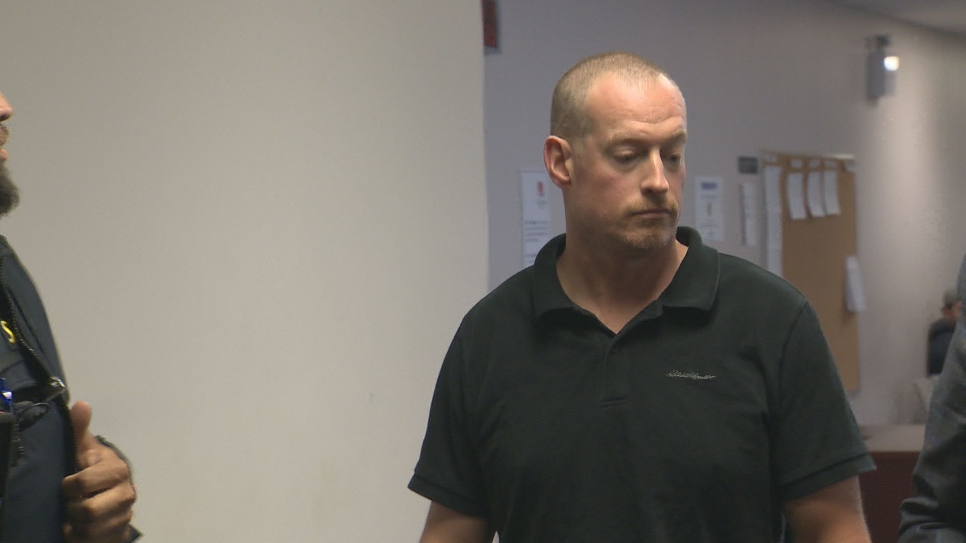 Обвиненията на бивш учител от района на Халифакс срещу когото