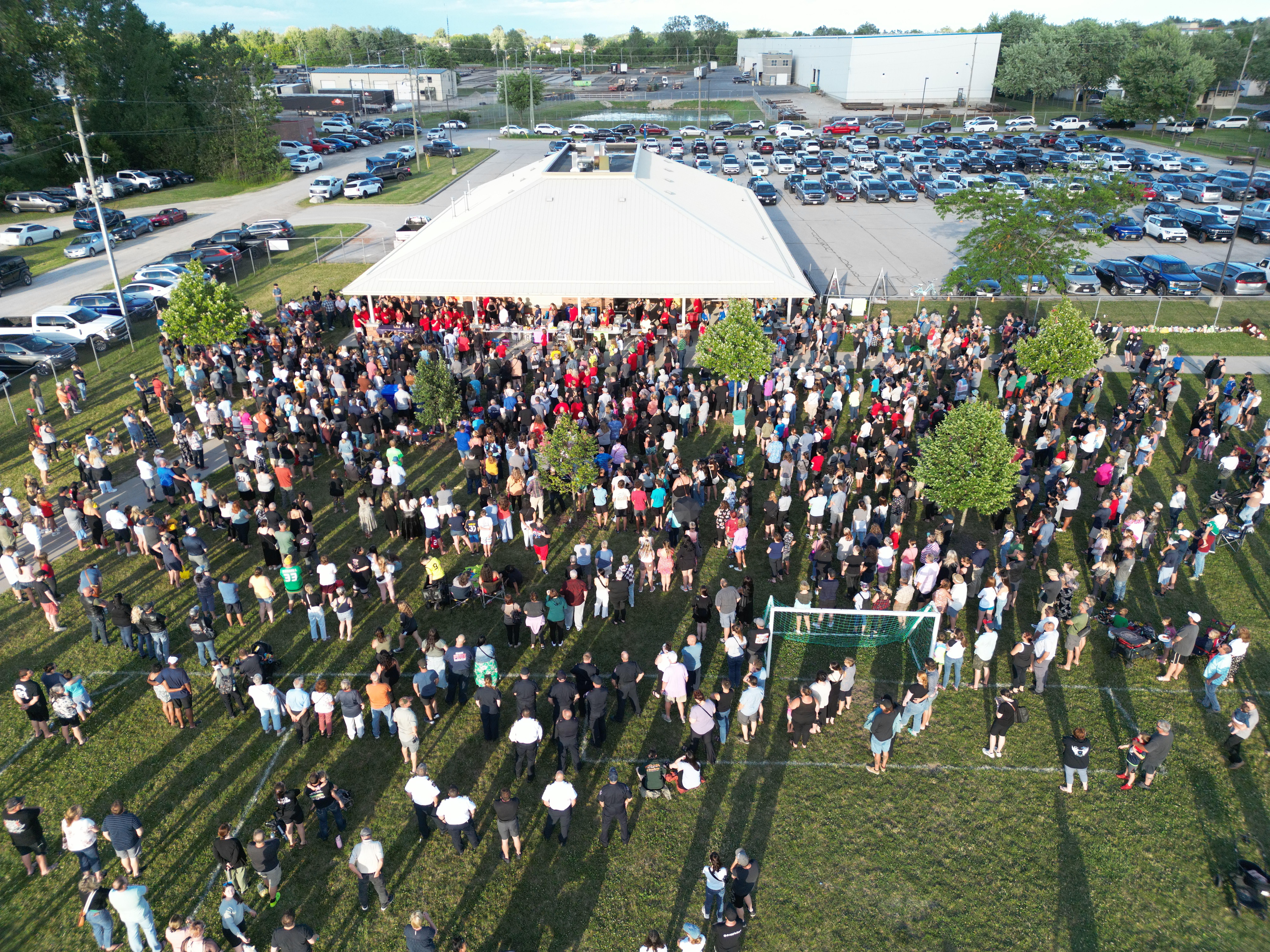 Пет дни след като четиричленно семейство беше открито мъртво в