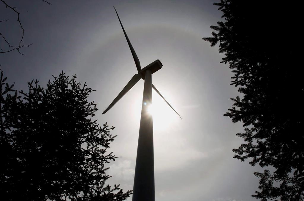 Правителствата на Нова Скотия и Нюфаундленд и Лабрадор призоваха комисията