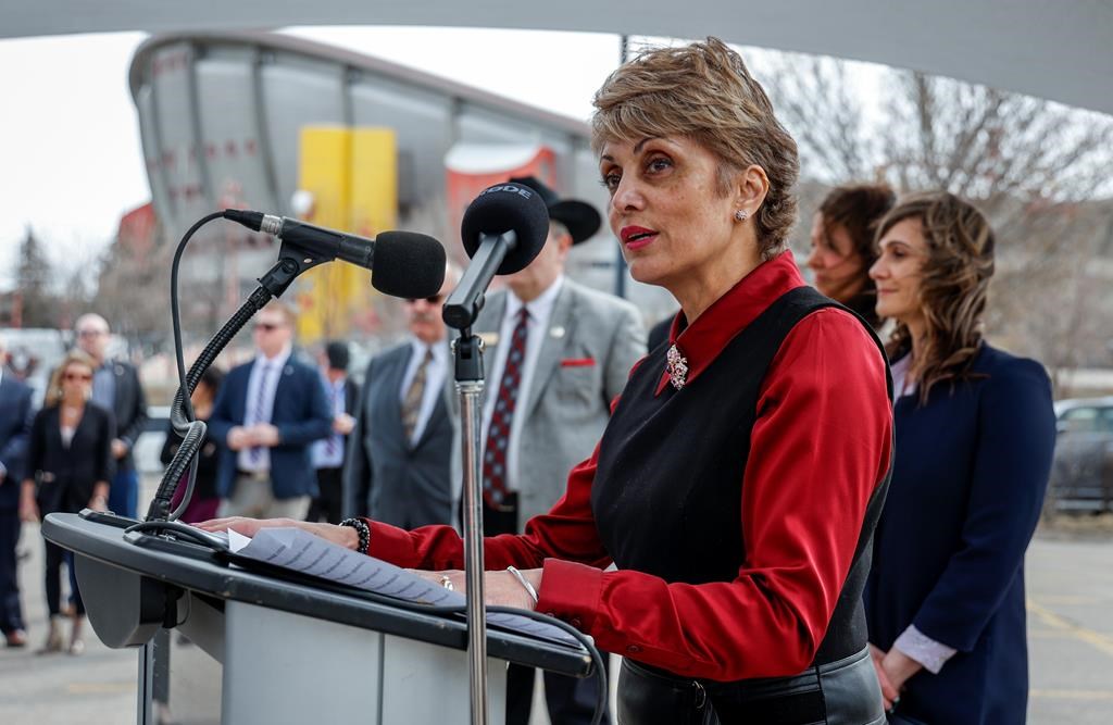 Calgary officials to deliver update on city’s water supply on day 11 of crisis