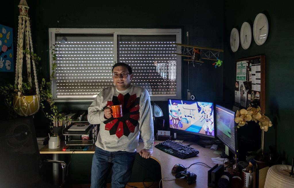 This former Edmonton reporter is using his news background to make video games