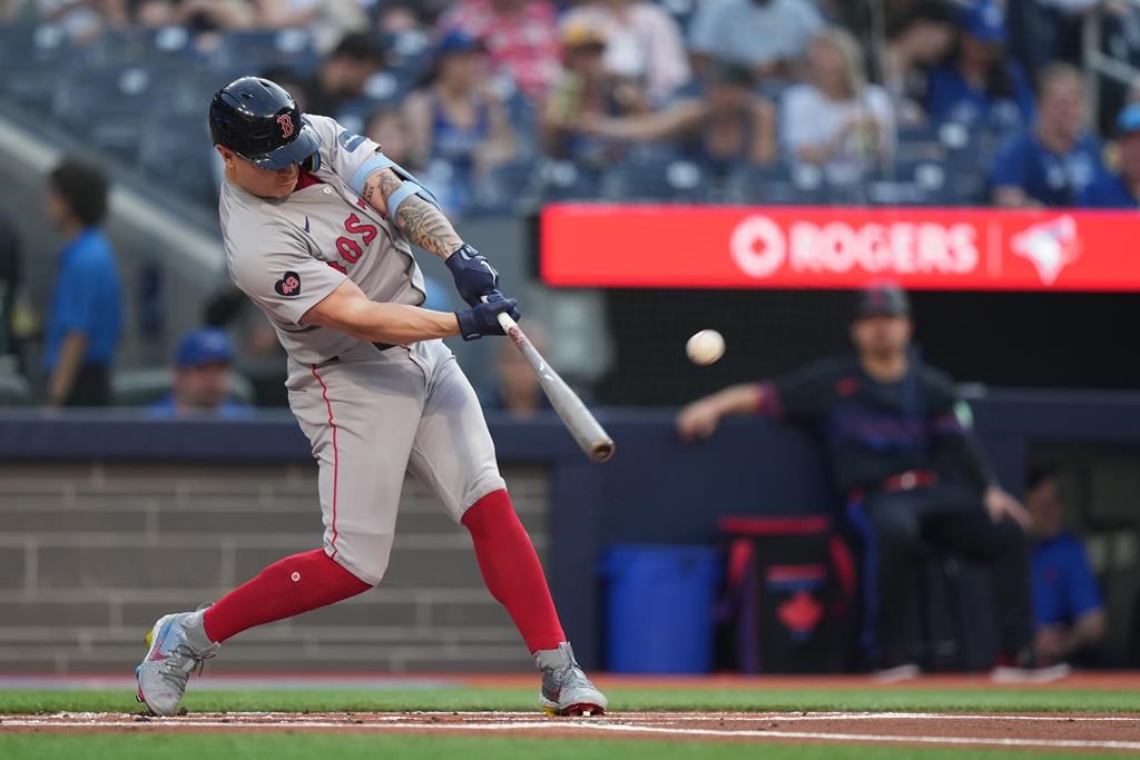 Red Sox use long ball in 7-3 win over Blue Jays