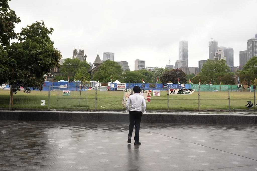 Пропалестински протестен лагер е превзел собствеността на Университета на Торонто