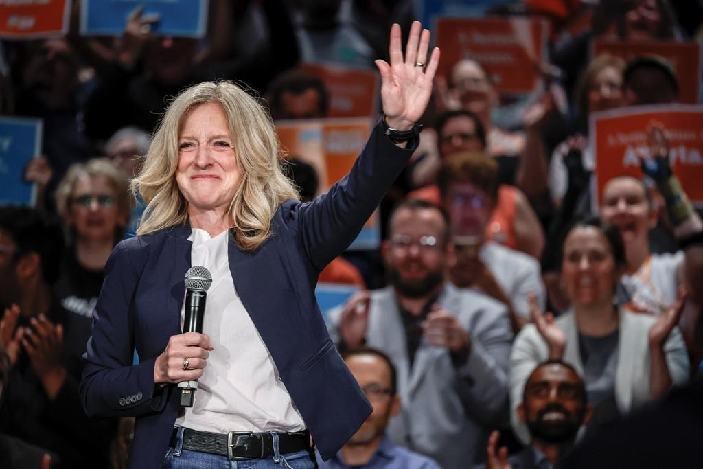 В последната си реч като лидер на Новата демократическа партия