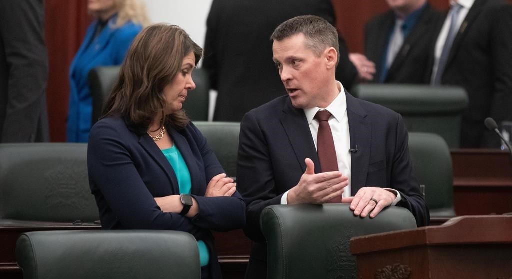 Алберта обяви окончателните си числа за фискалната година която приключи