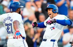 Continue reading: Springer hits two three-run homers in Jays’ win