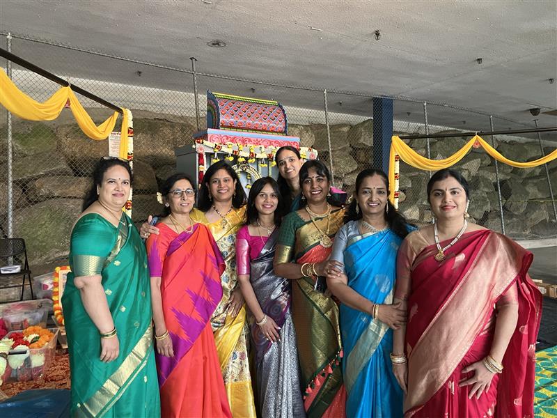 Първият по рода си хиндуистки храм в южноиндийски стил в