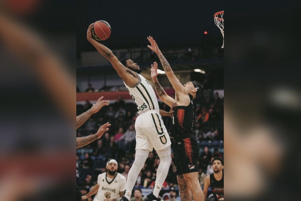 Четири мача в сезон 2024 на CEBL Илайджа Харклес вече