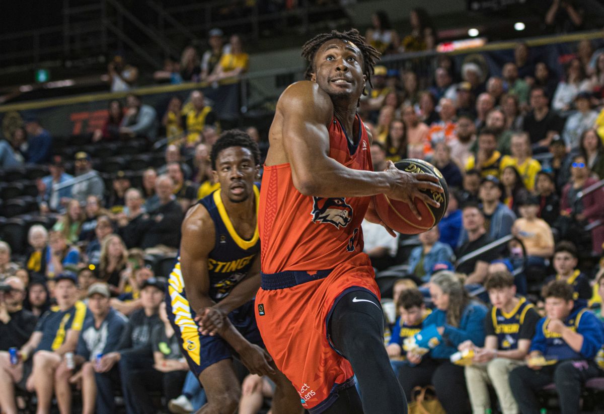 Vancouver Bandits' Koby McEwen drives to the basket against the Edmonton Stingers during CEBL basketball action in Edmonton in this Tuesday, June 4, 2024 handout photo.